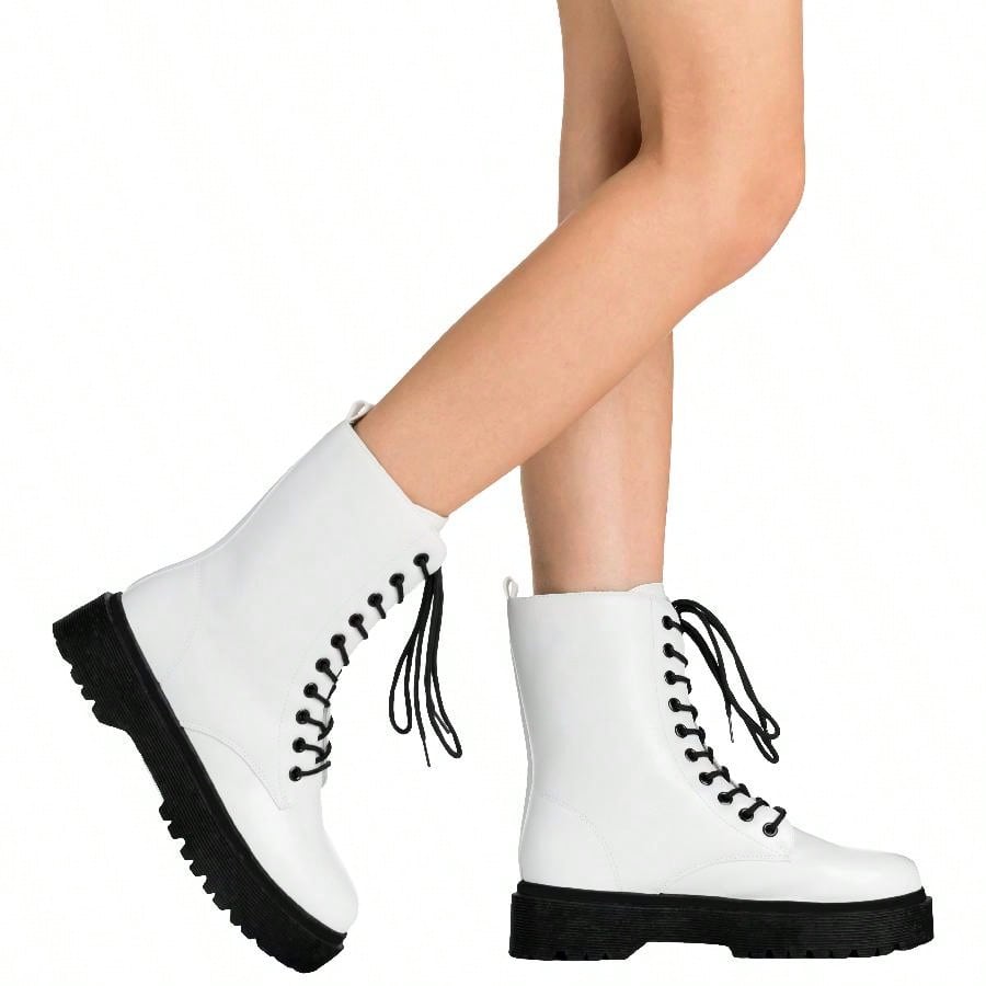 Women Lace-Up Front Combat Boots Fashionable Round Toe Low Heel Boots Chunky Platform Combat Boot Short Boots With Thick Sole Bottom Ankle Boots