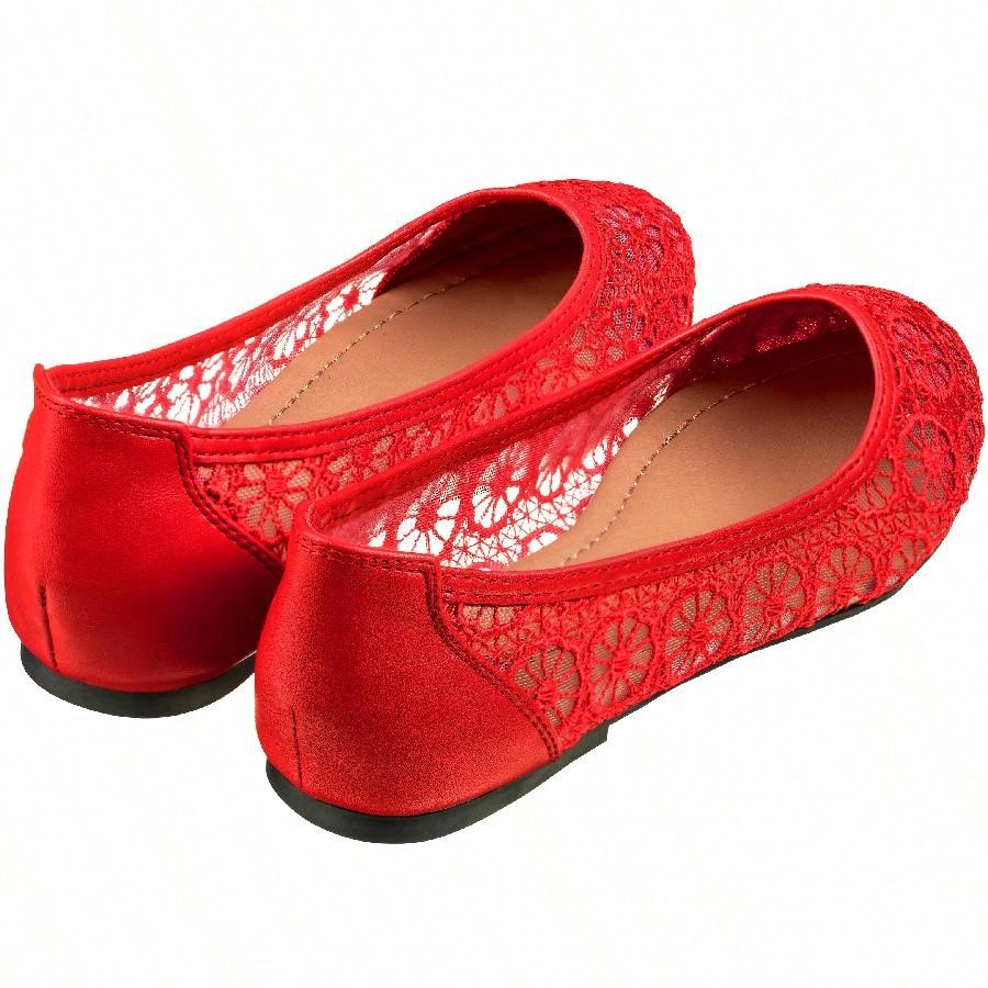 Women's Ballet Flats Cut Out Round Toe Slip On Floral Ballet Lace Flats Breathable Crochet Lace Ballet Flats