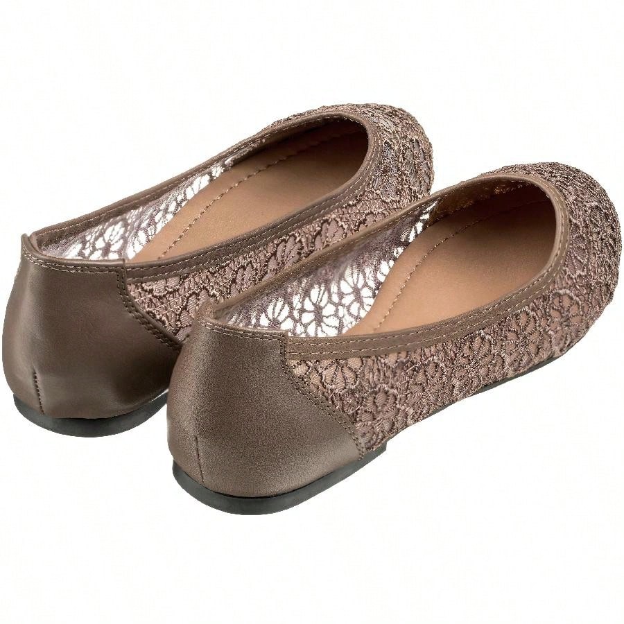 Women's Ballet Flats Cut Out Round Toe Slip On Floral Ballet Lace Flats Breathable Crochet Lace Ballet Flats